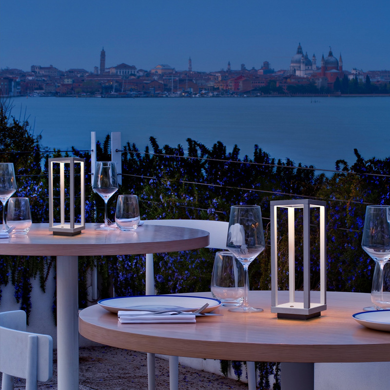 Lámpara de Escritorio LED Táct - Outdoor Lighting Restaurant reseña y precio
